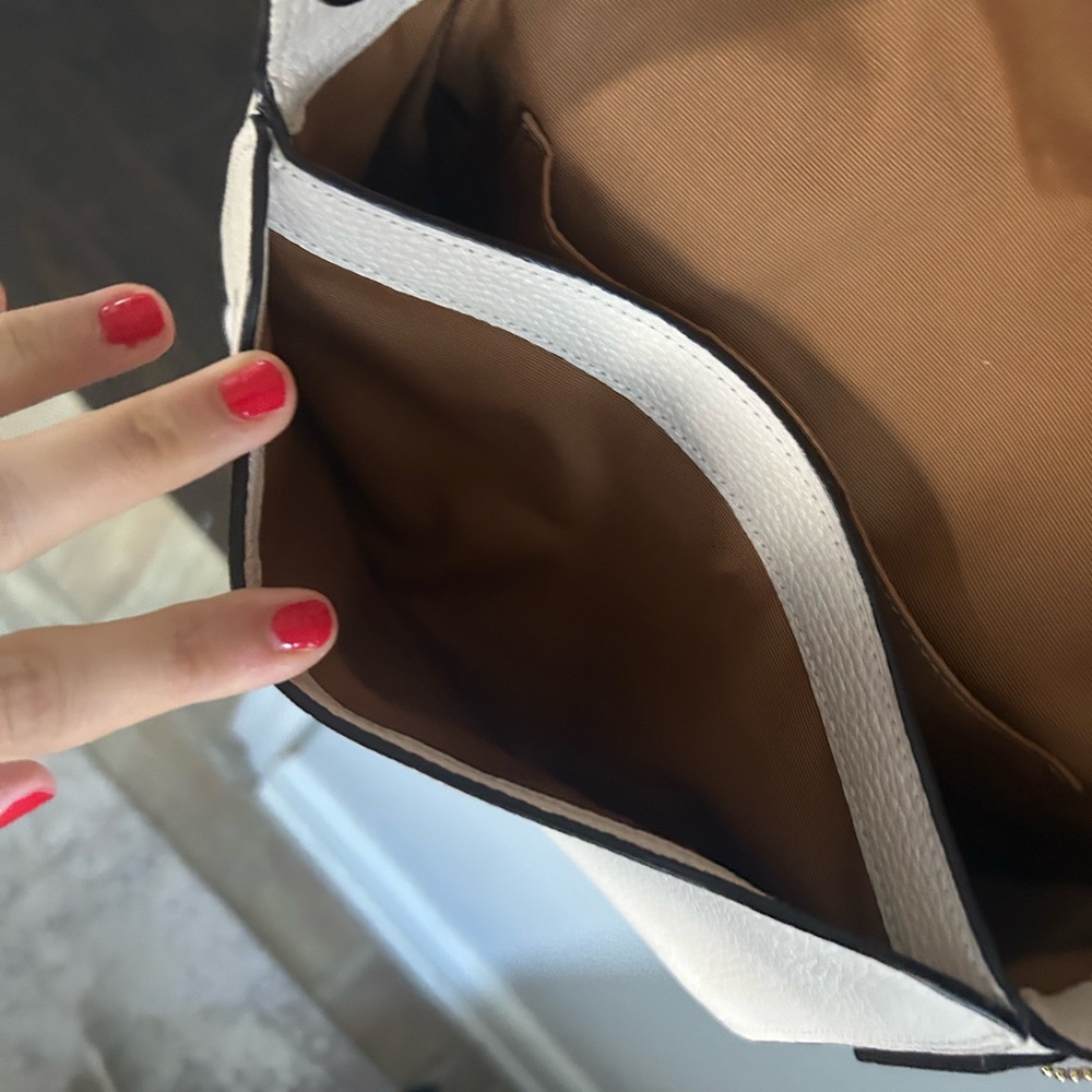 Coach Cream Leather Crossbody with Gold Hardware - Picture 3 of 3